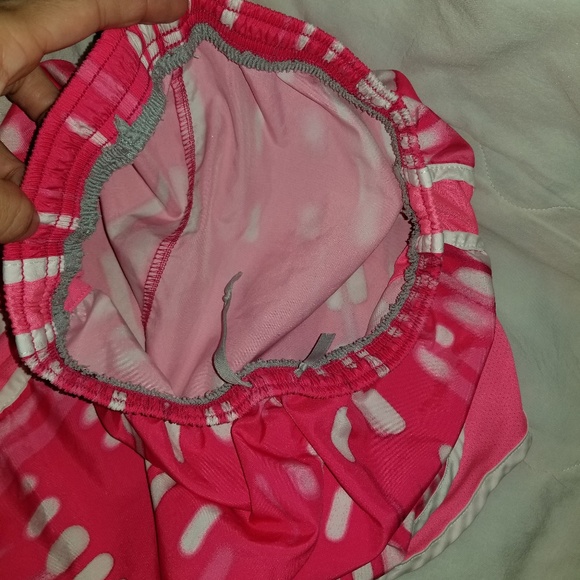 2 pair nike shorts - Picture 4 of 8